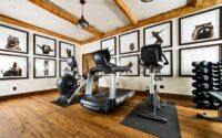 How to decorate an exercise room