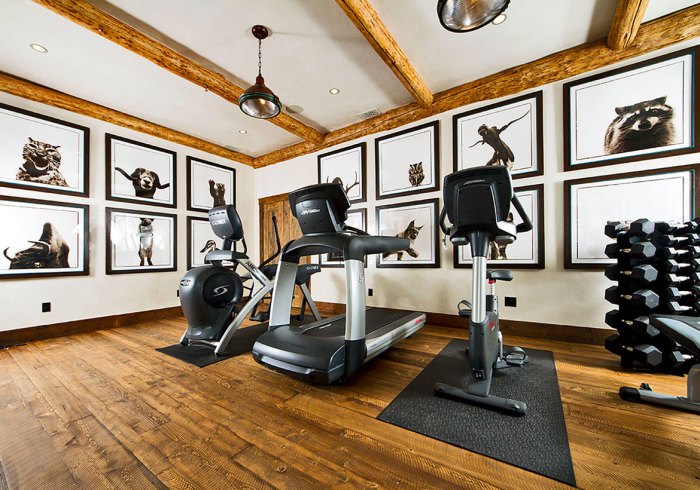 How to decorate an exercise room