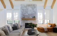 What makes farmhouse style decor